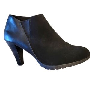 WHITE MOUNTAIN SWEET PEA WOMENS SUEDE ANKLE BOOTIES SIZE 9